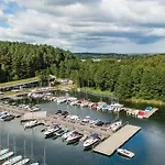 Ukiel Park 3 Przy Plazy Miejskiej - Free Parking,fv Apartmán